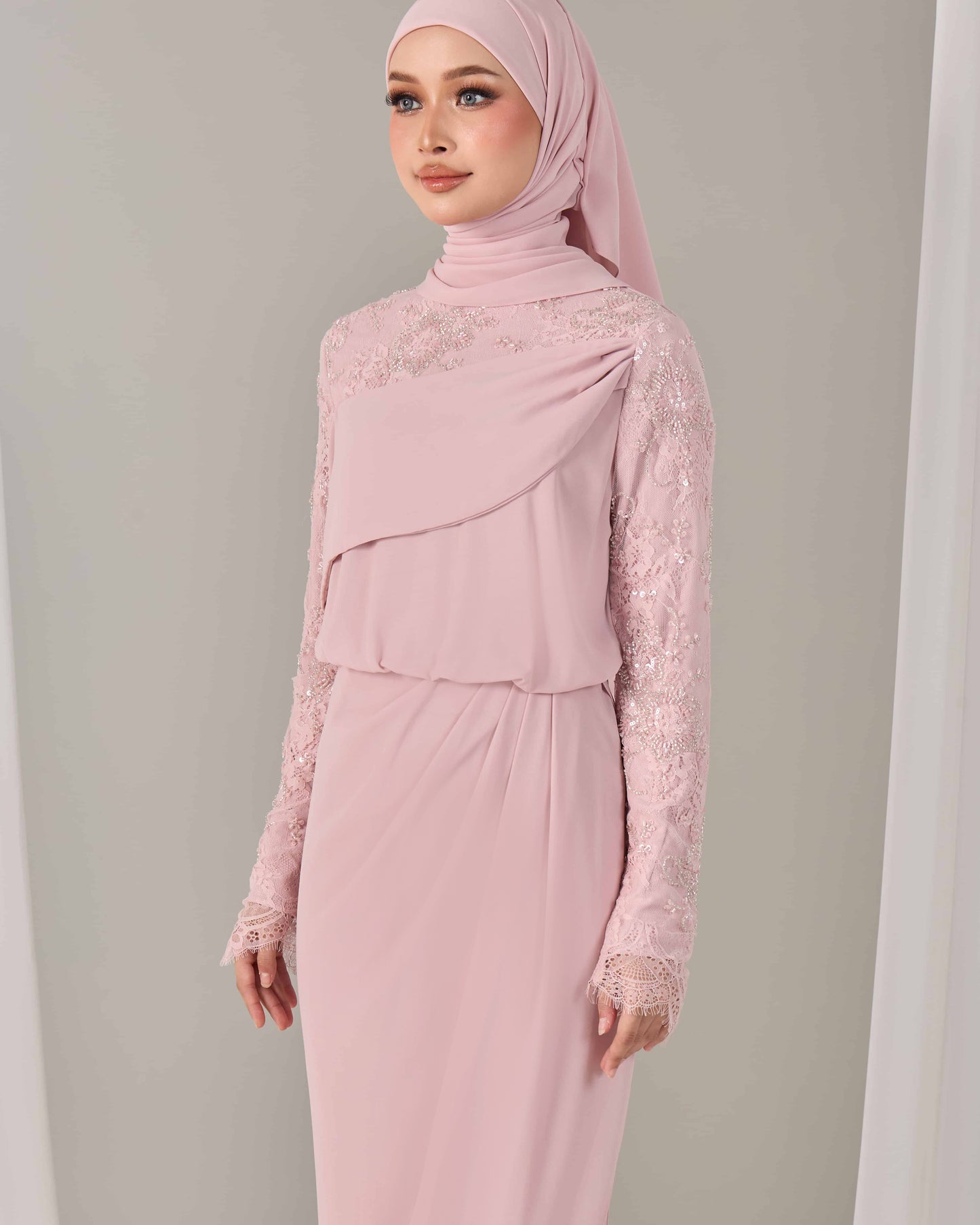 EMERY DRESS (PINK)