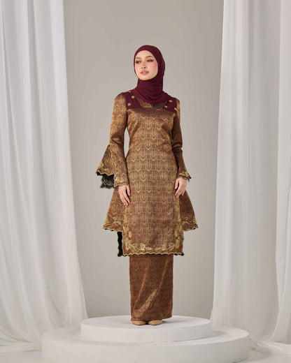 AMANDA KURUNG (BURGUNDY)