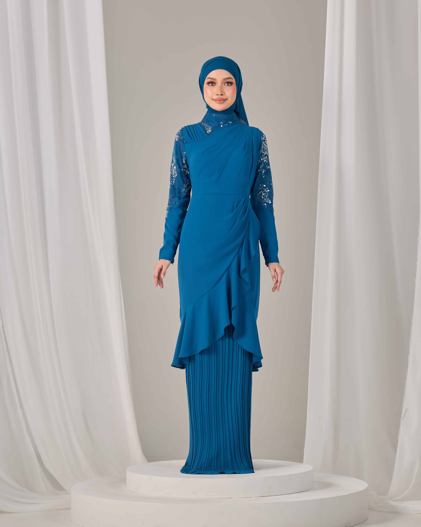 RAELYN DRESS (TEAL BLUE)