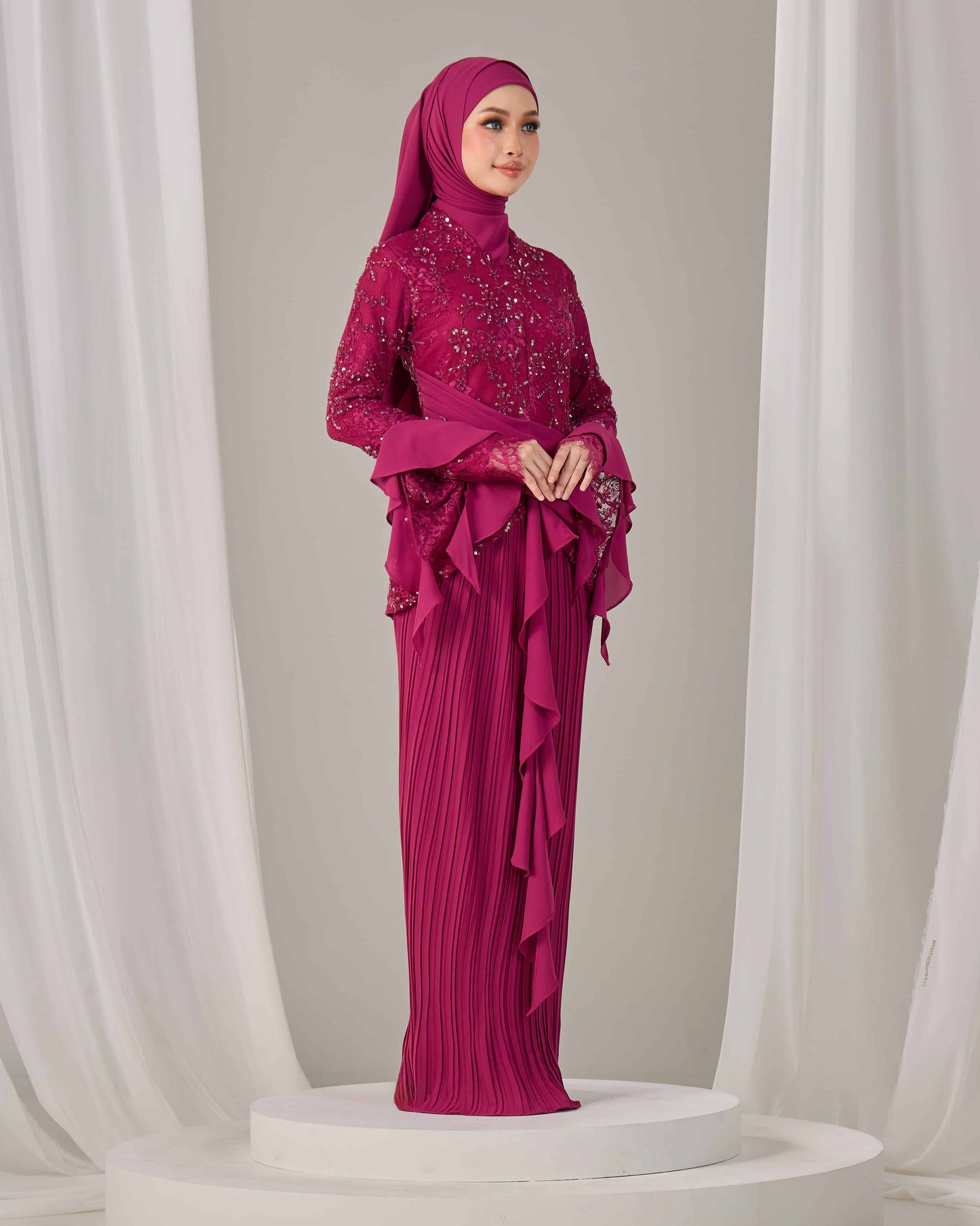 CAYLYN KURUNG (DARK FUCHIA)