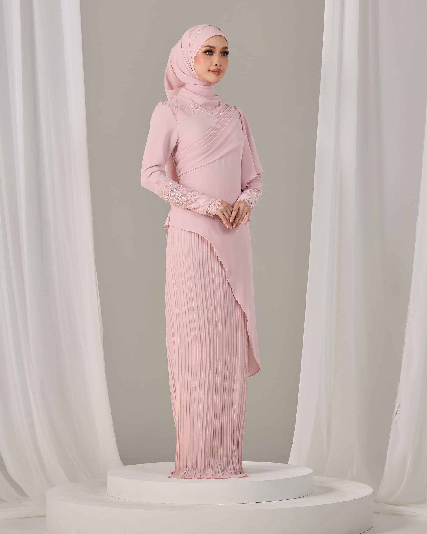 ADALINE DRESS (PINK)