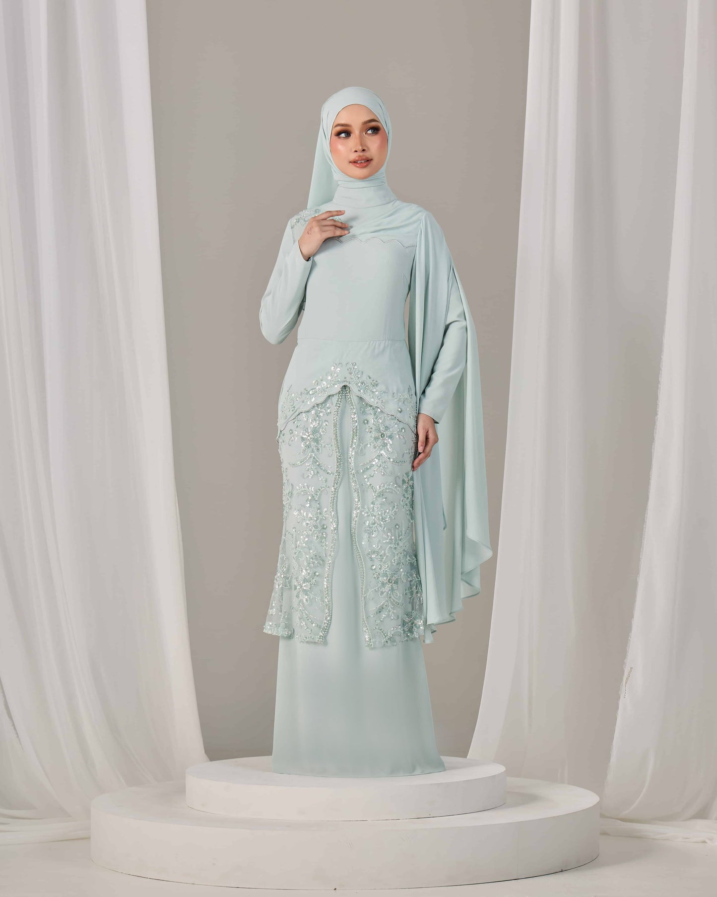 THEA DRESS (MINT GREEN)
