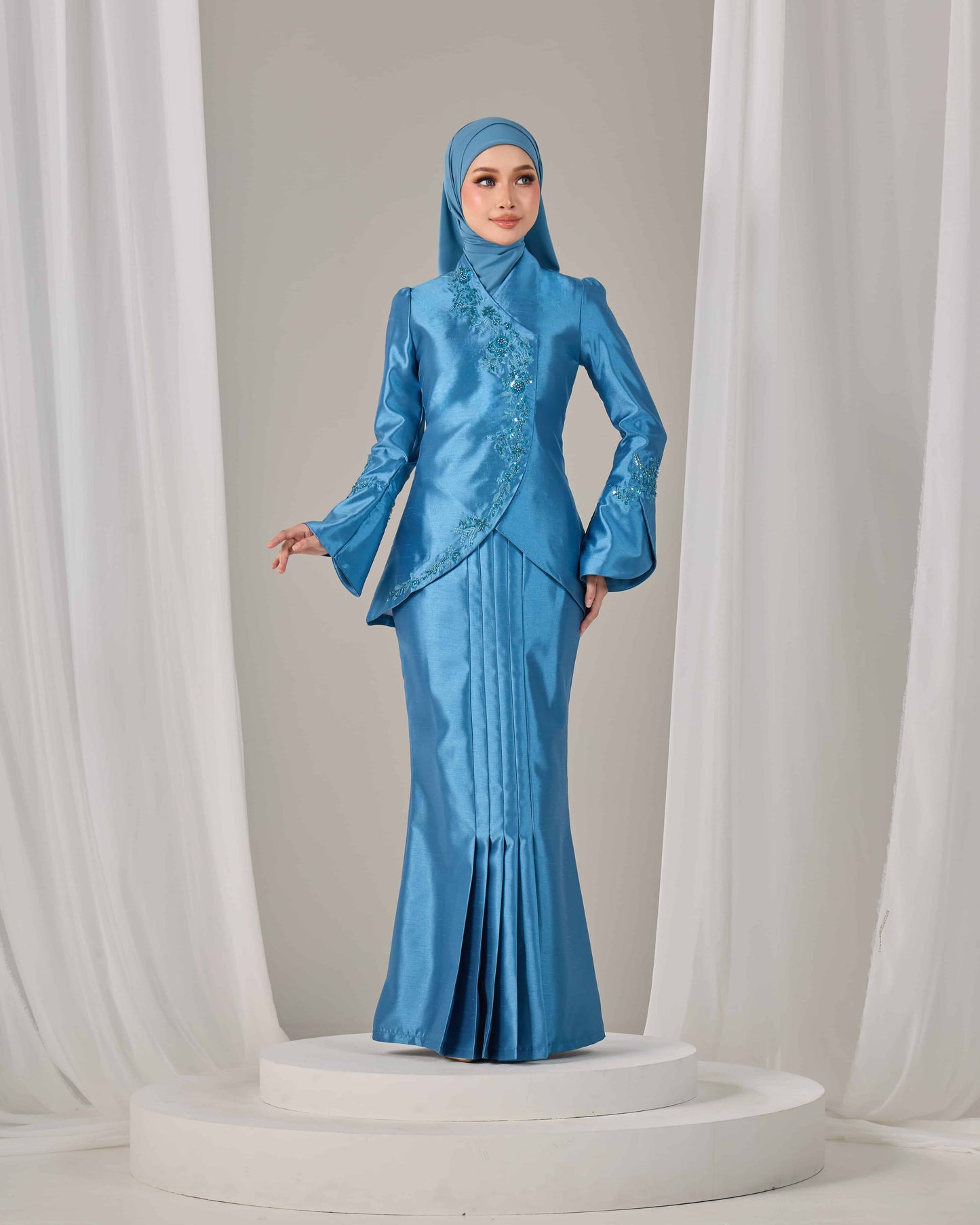 KALILA KURUNG (DIAMOND BLUE)