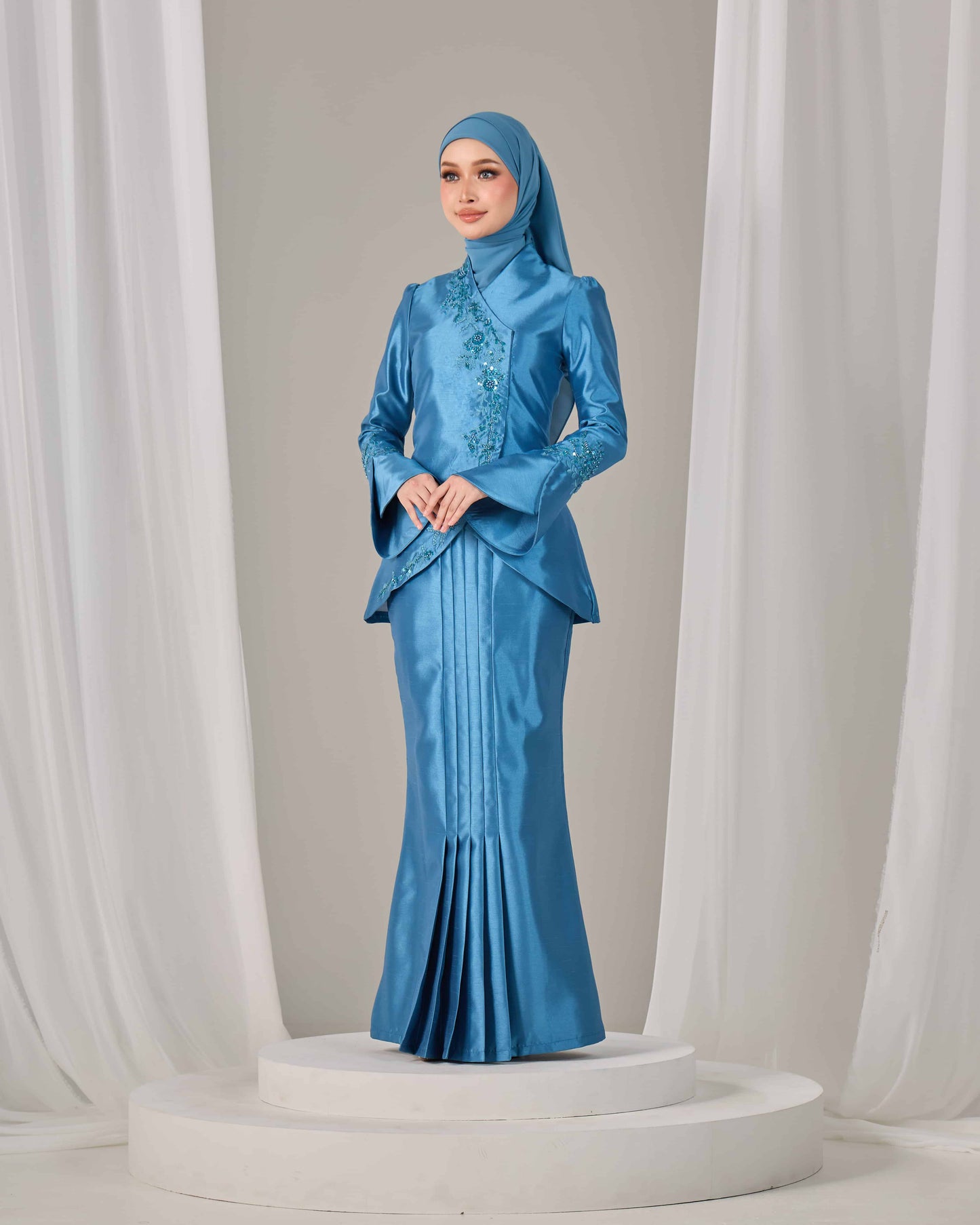 KALILA KURUNG (DIAMOND BLUE)