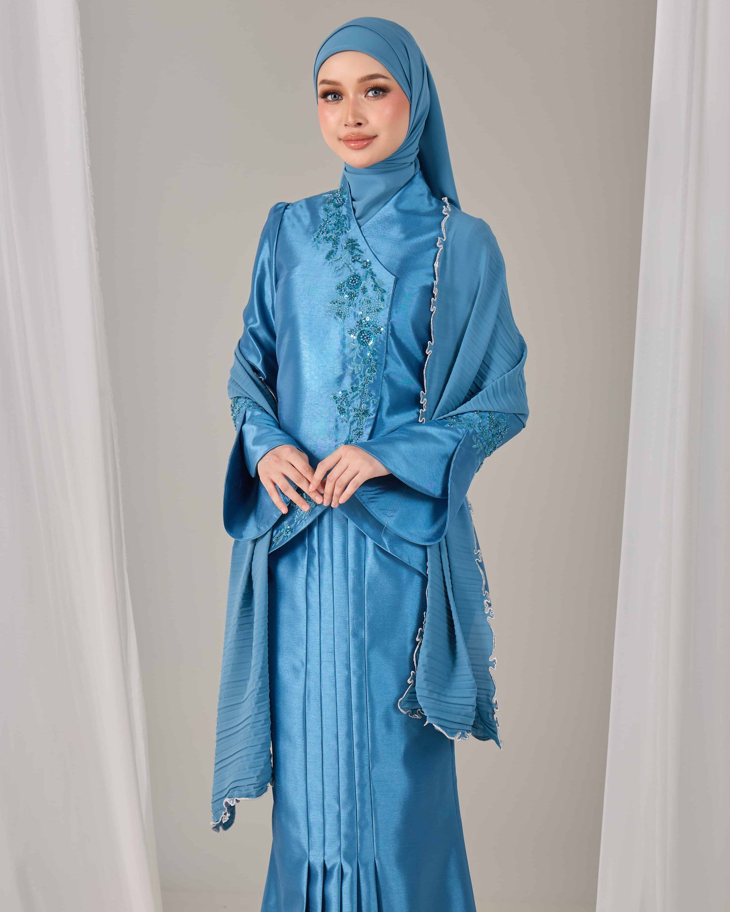 LYDIA SELENDANG (DIAMOND BLUE)