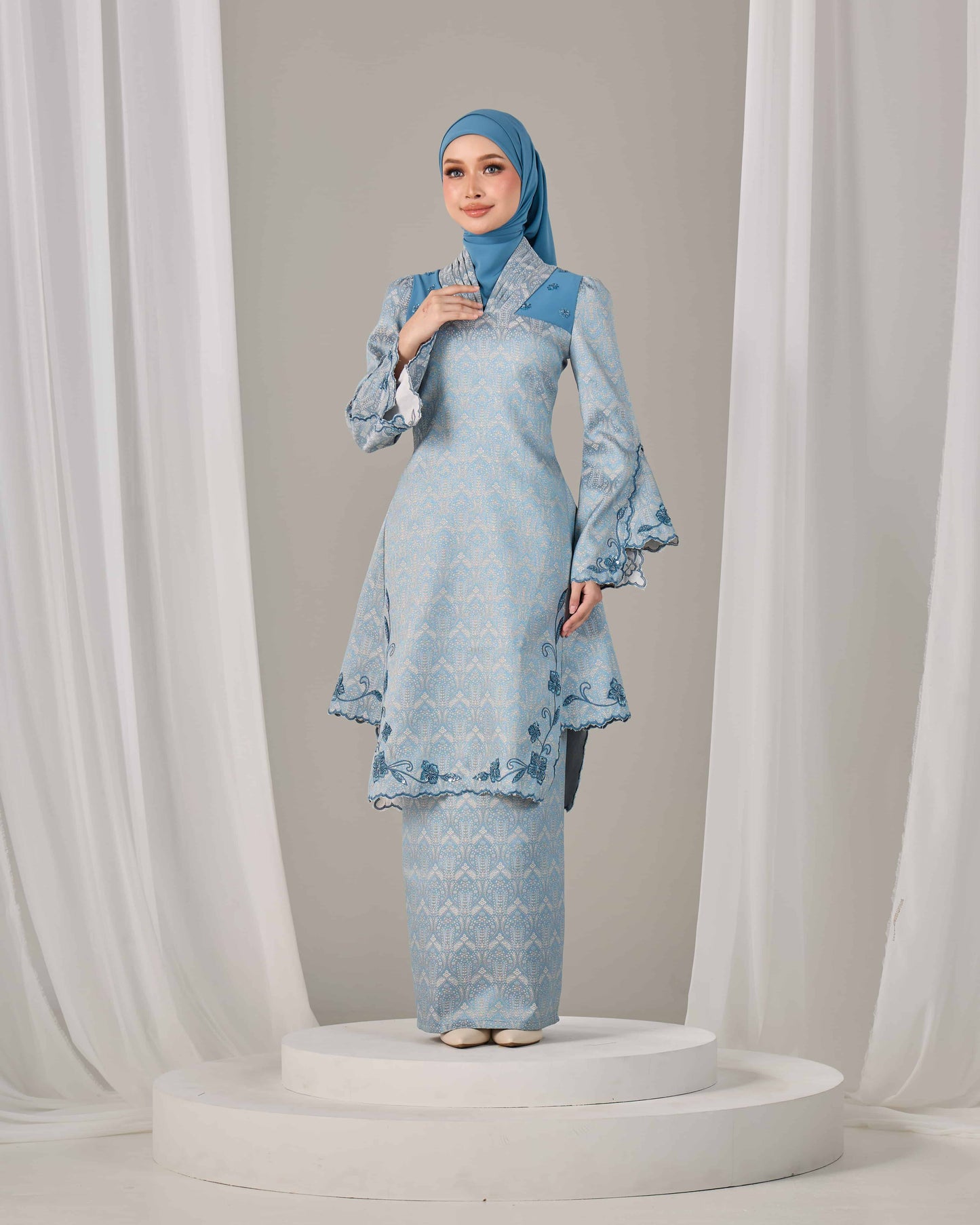 AMANDA KURUNG (DIAMOND BLUE)