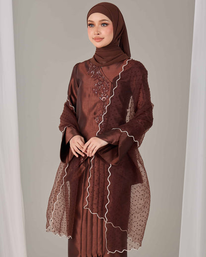 LYDIA SELENDANG (RICH BROWN)