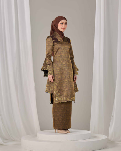AMANDA KURUNG (RICH BROWN)