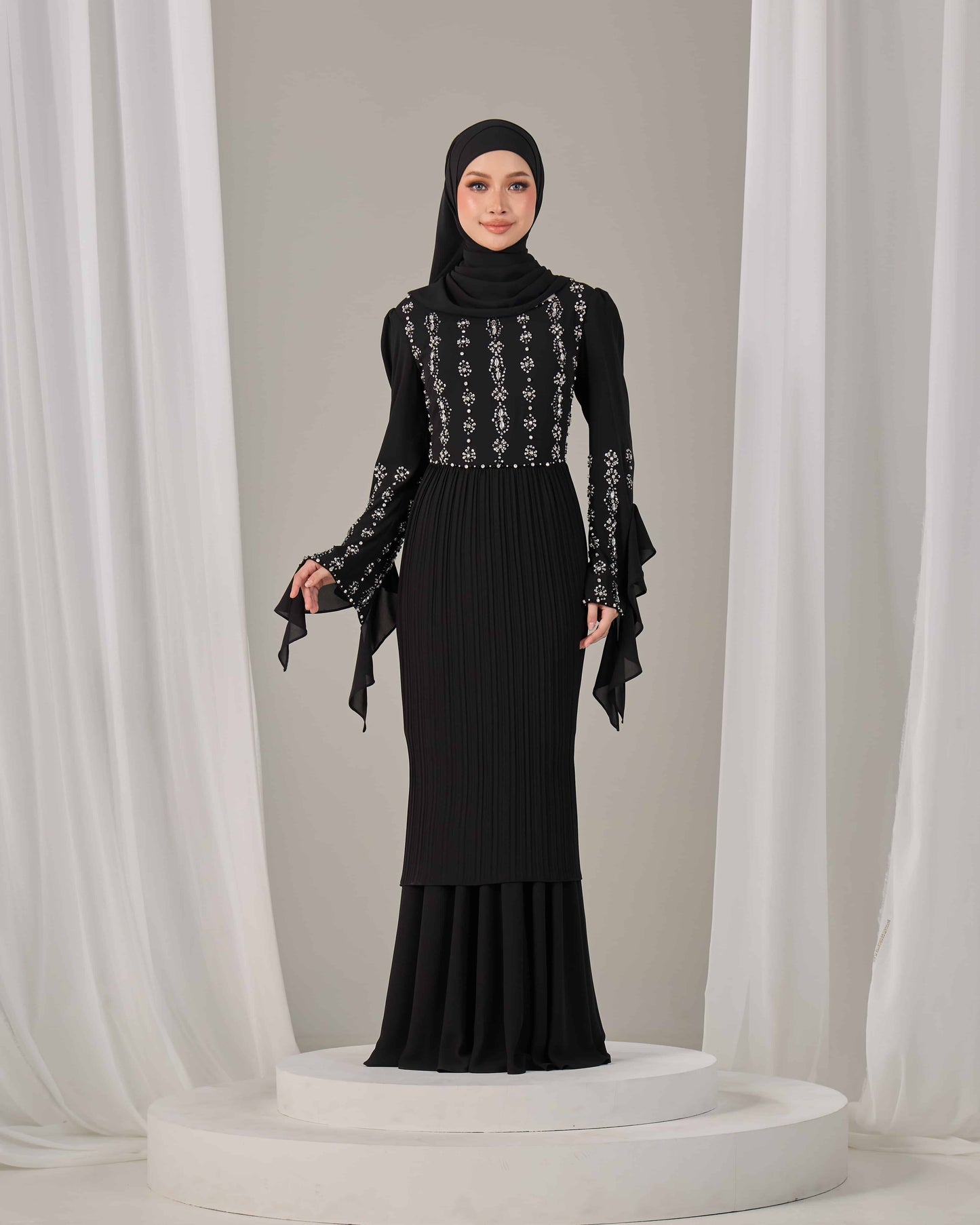KYLIE KURUNG (BLACK)