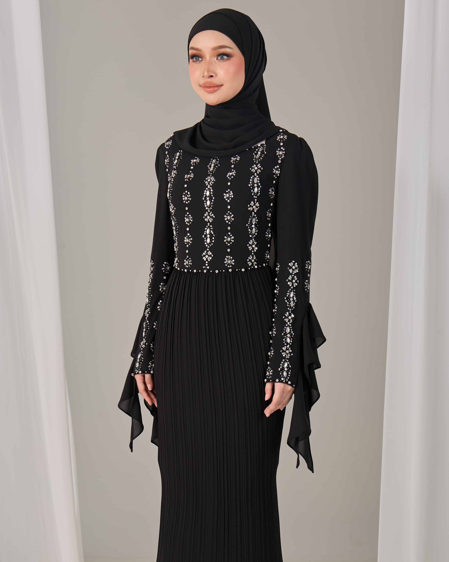 KYLIE KURUNG (BLACK)