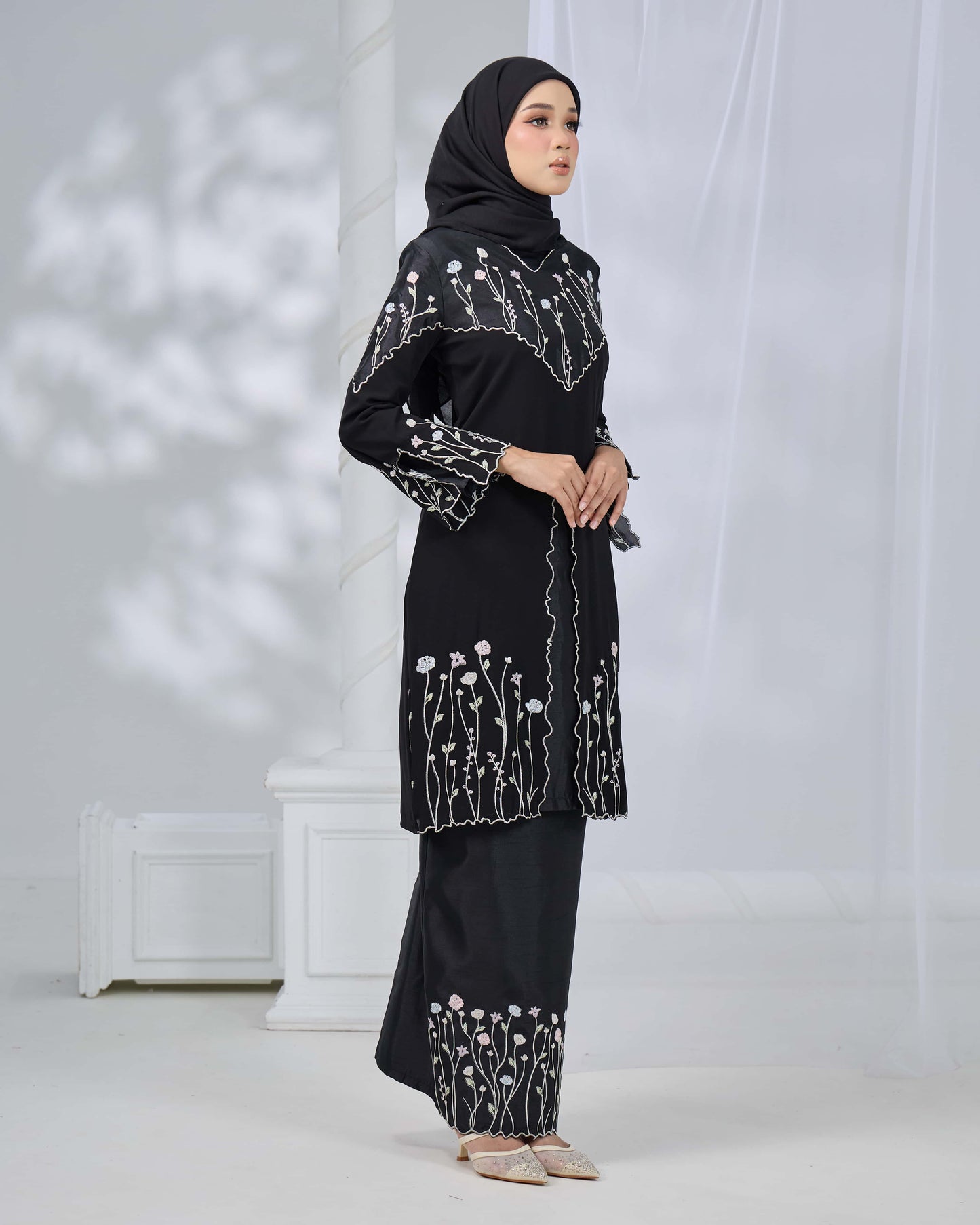 MINOR DEFECT TISYA KURUNG (BLACK)