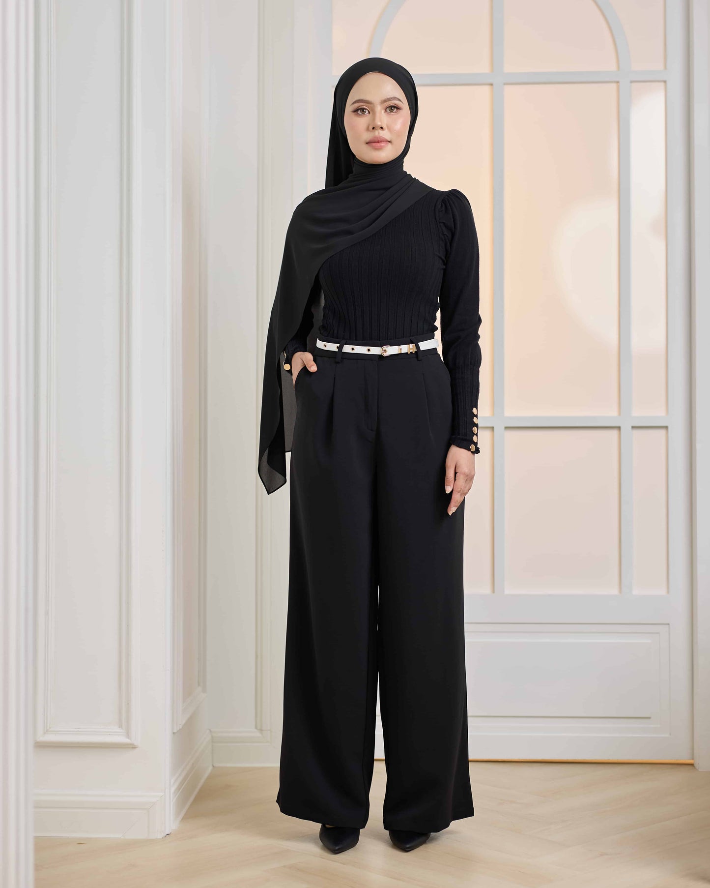 WIDE TROUSERS (BLACK)