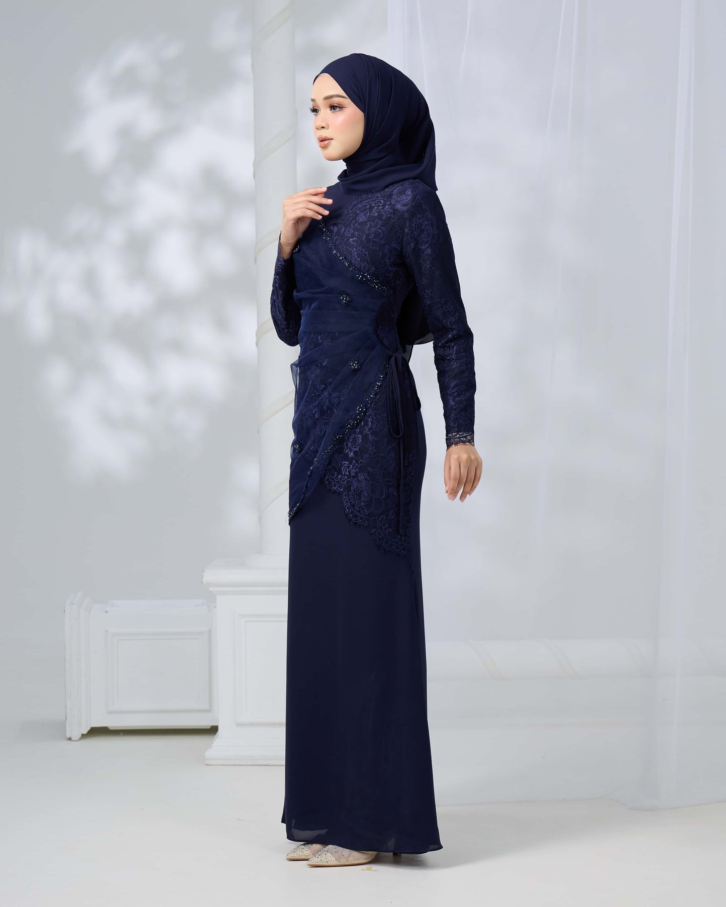 ERISHYA DRESS (NAVY BLUE)