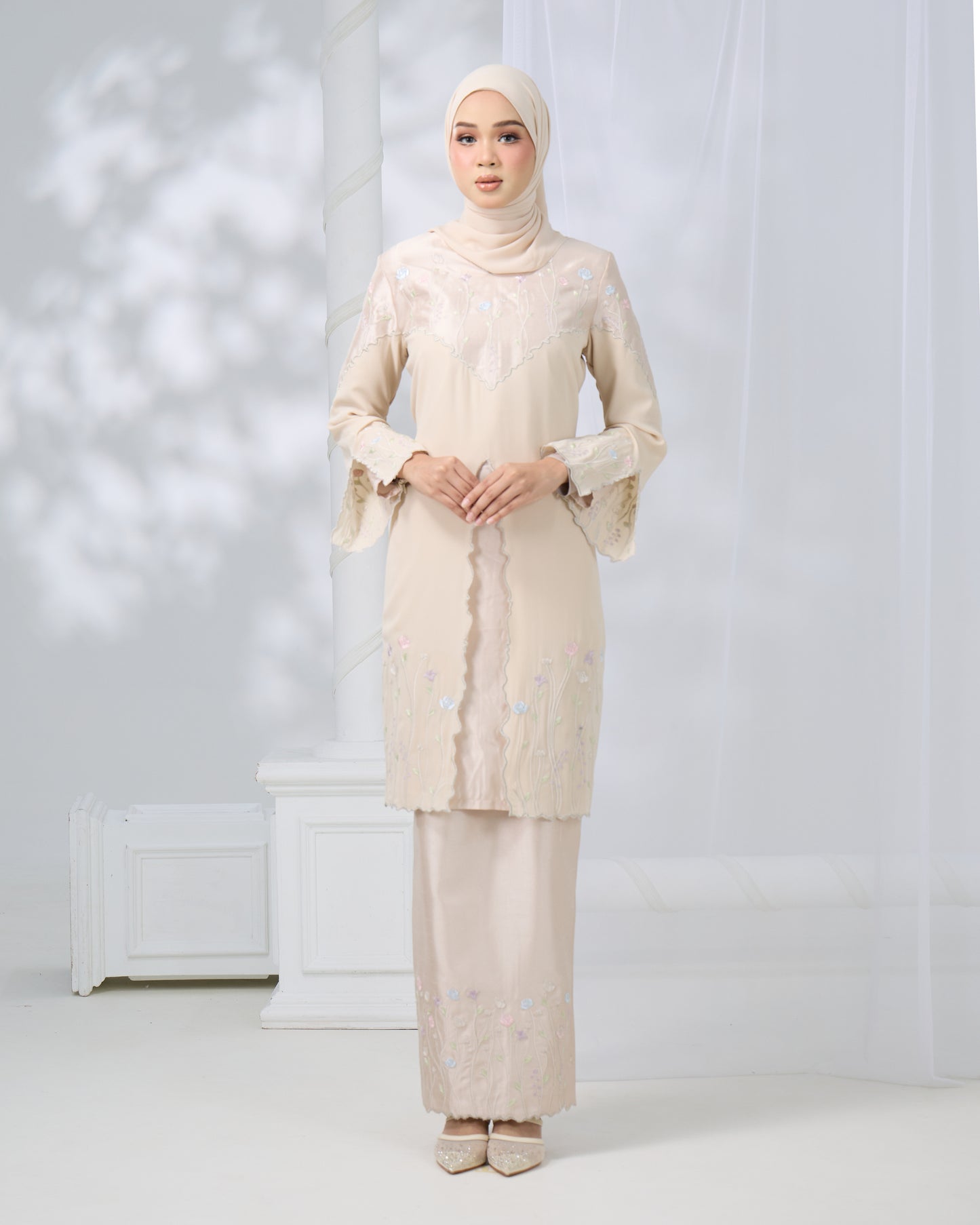 TISYA KURUNG (CHAMPAGNE)