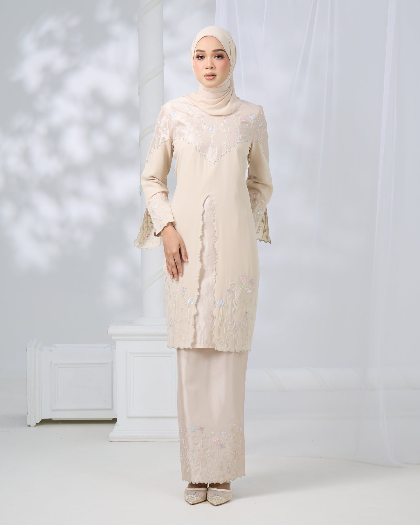 TISYA KURUNG (CHAMPAGNE)