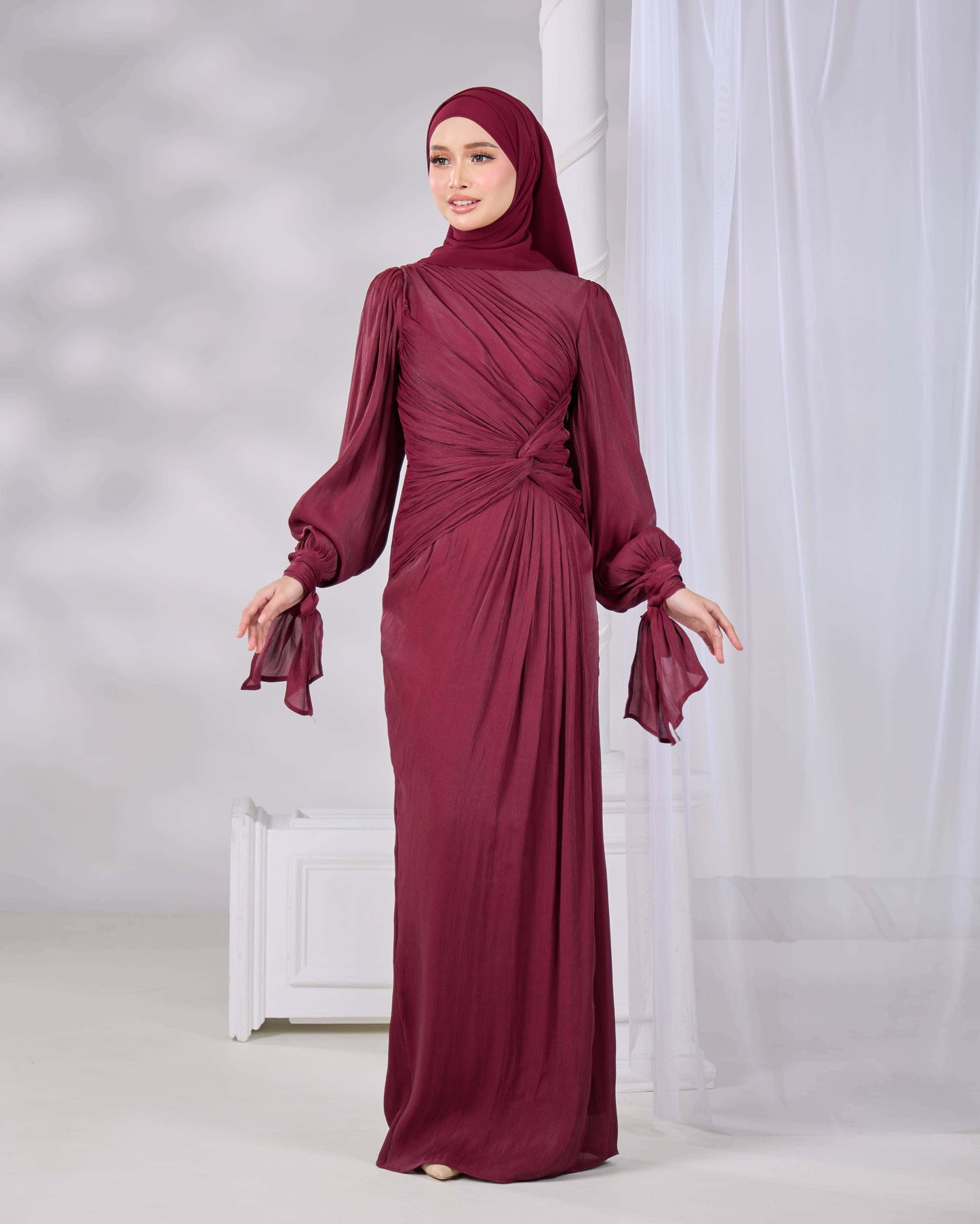 MAHRA DRESS (BURGUNDY)