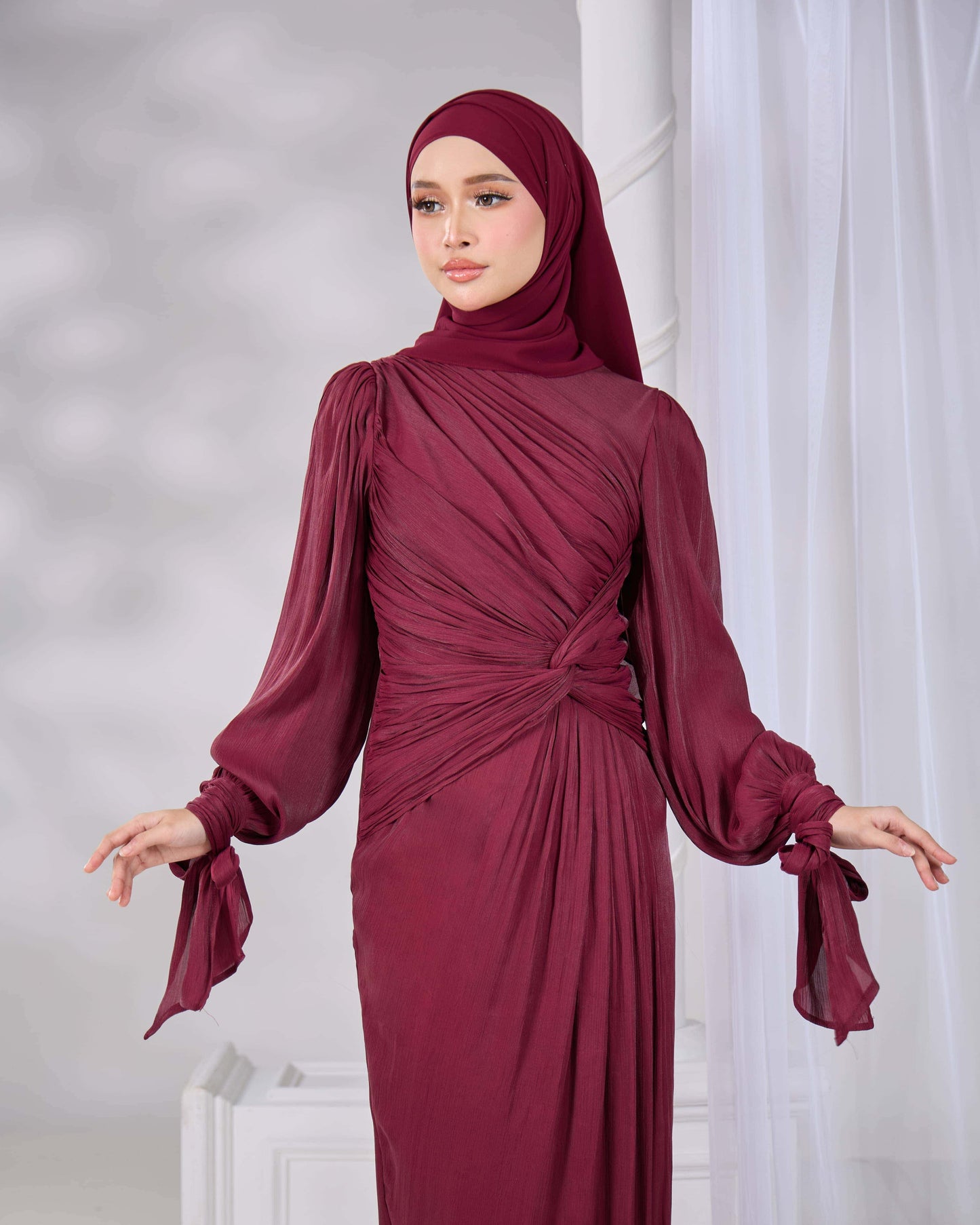 MAHRA DRESS (BURGUNDY)