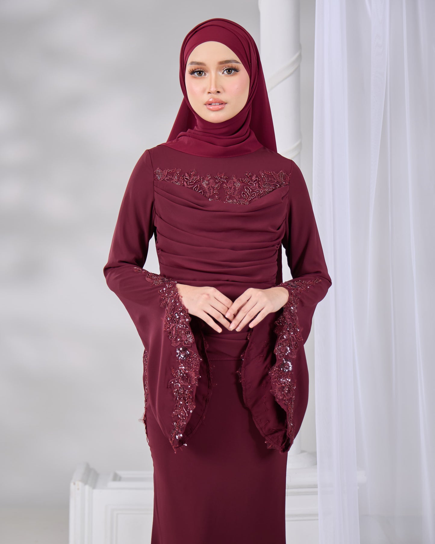 SABRENA DRESS (BURGUNDY)