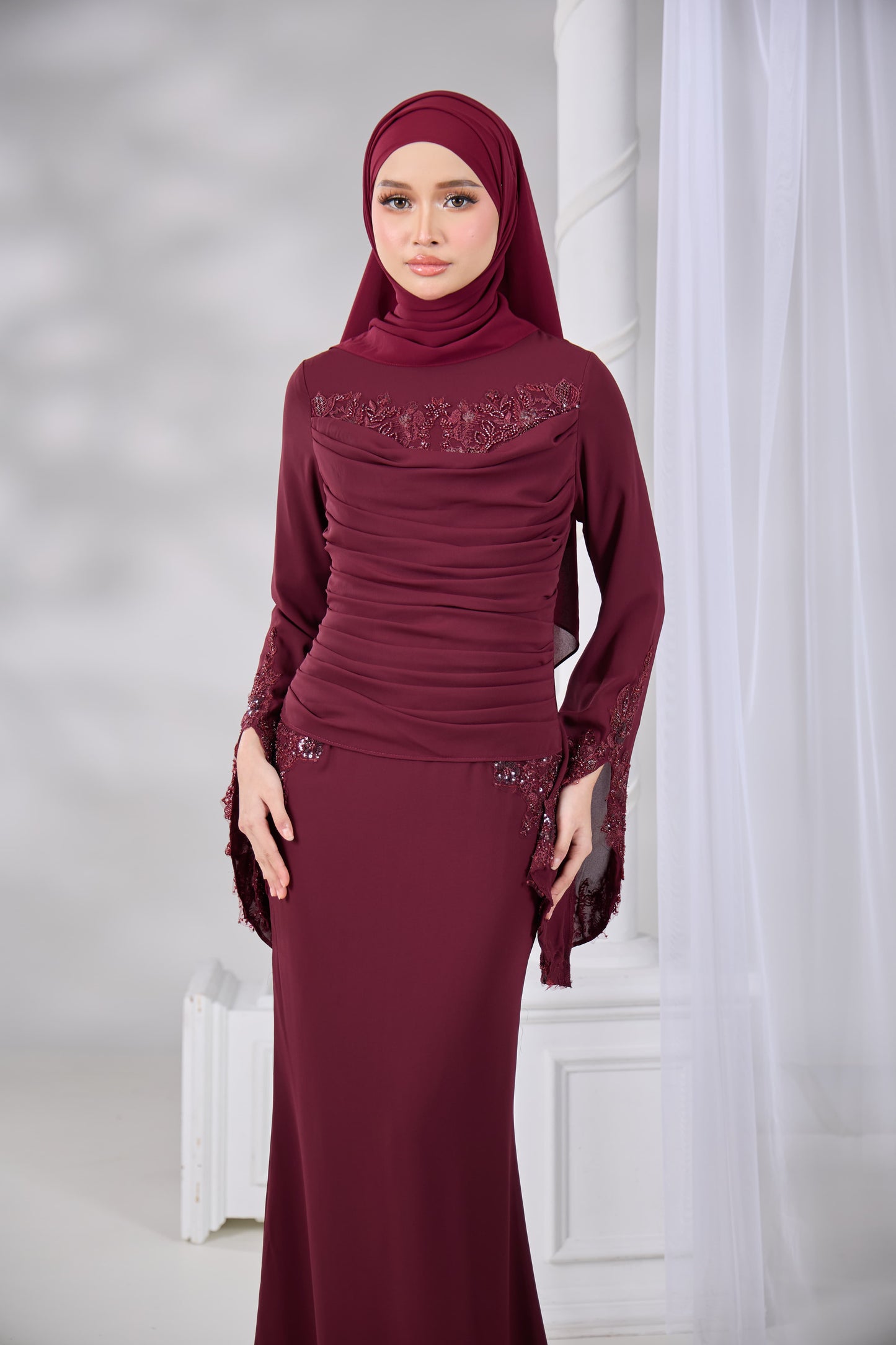 SABRENA DRESS (BURGUNDY)