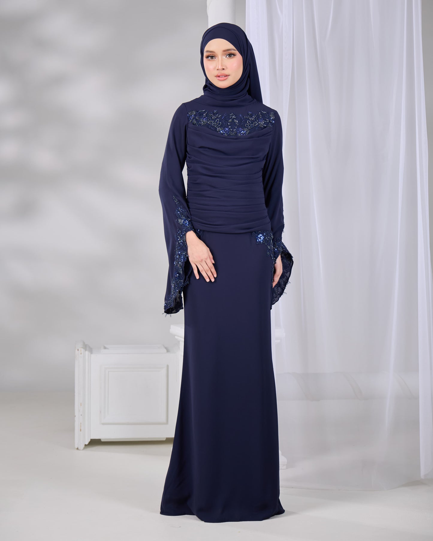 SABRENA DRESS (NAVY BLUE)