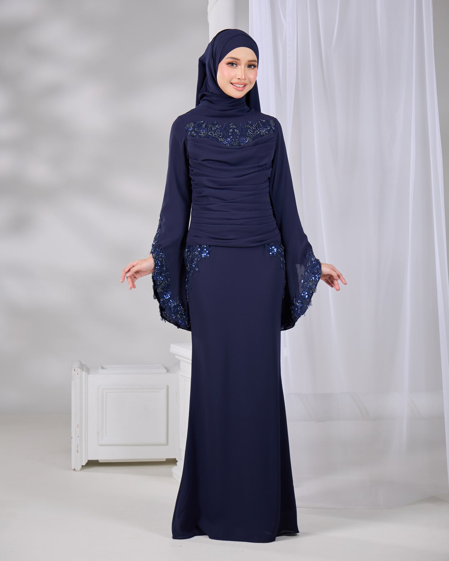 SABRENA DRESS (NAVY BLUE)