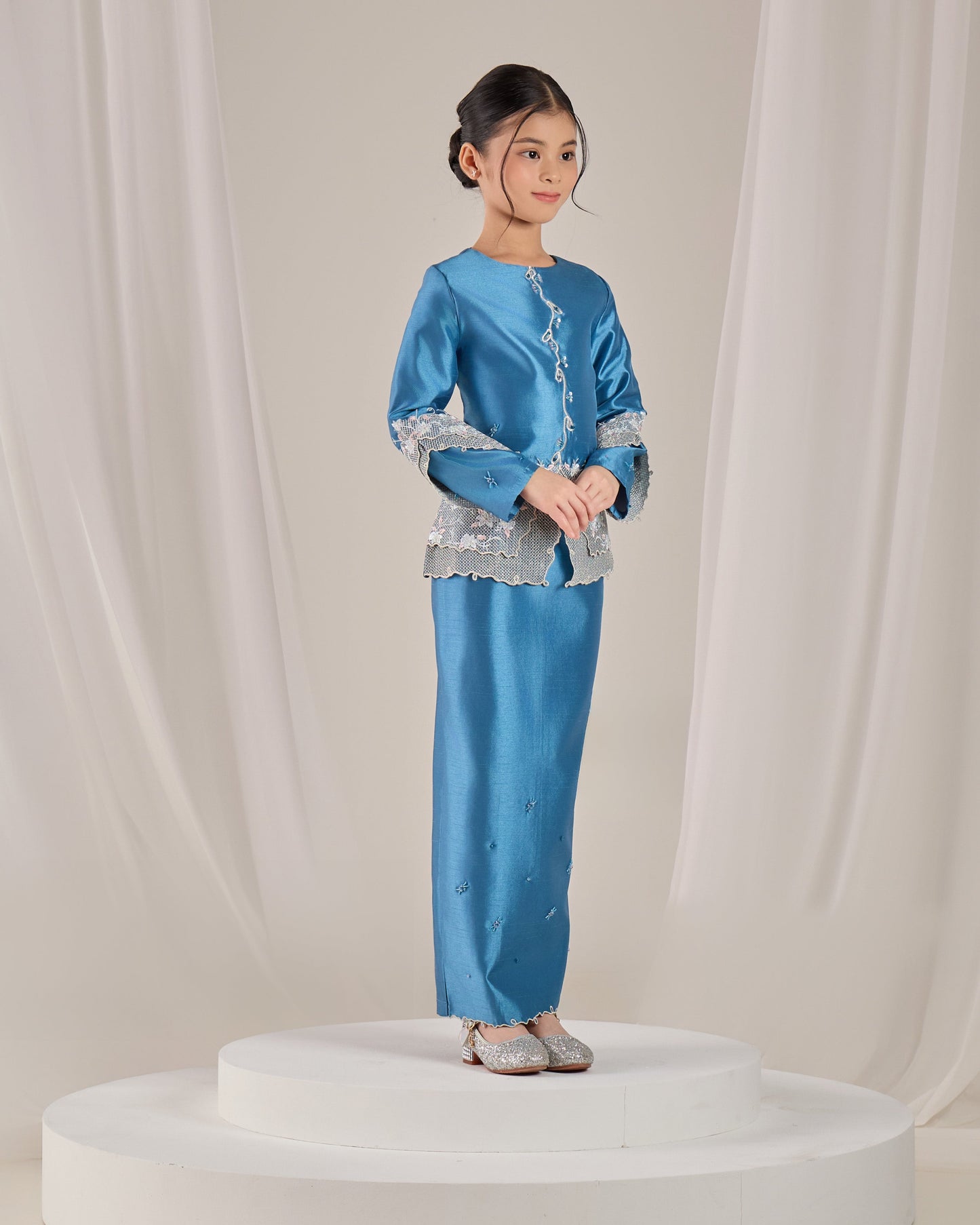 MINOR DEFECT KATHRYN MINI KURUNG KIDS (DIAMOND TEAL BLUE)