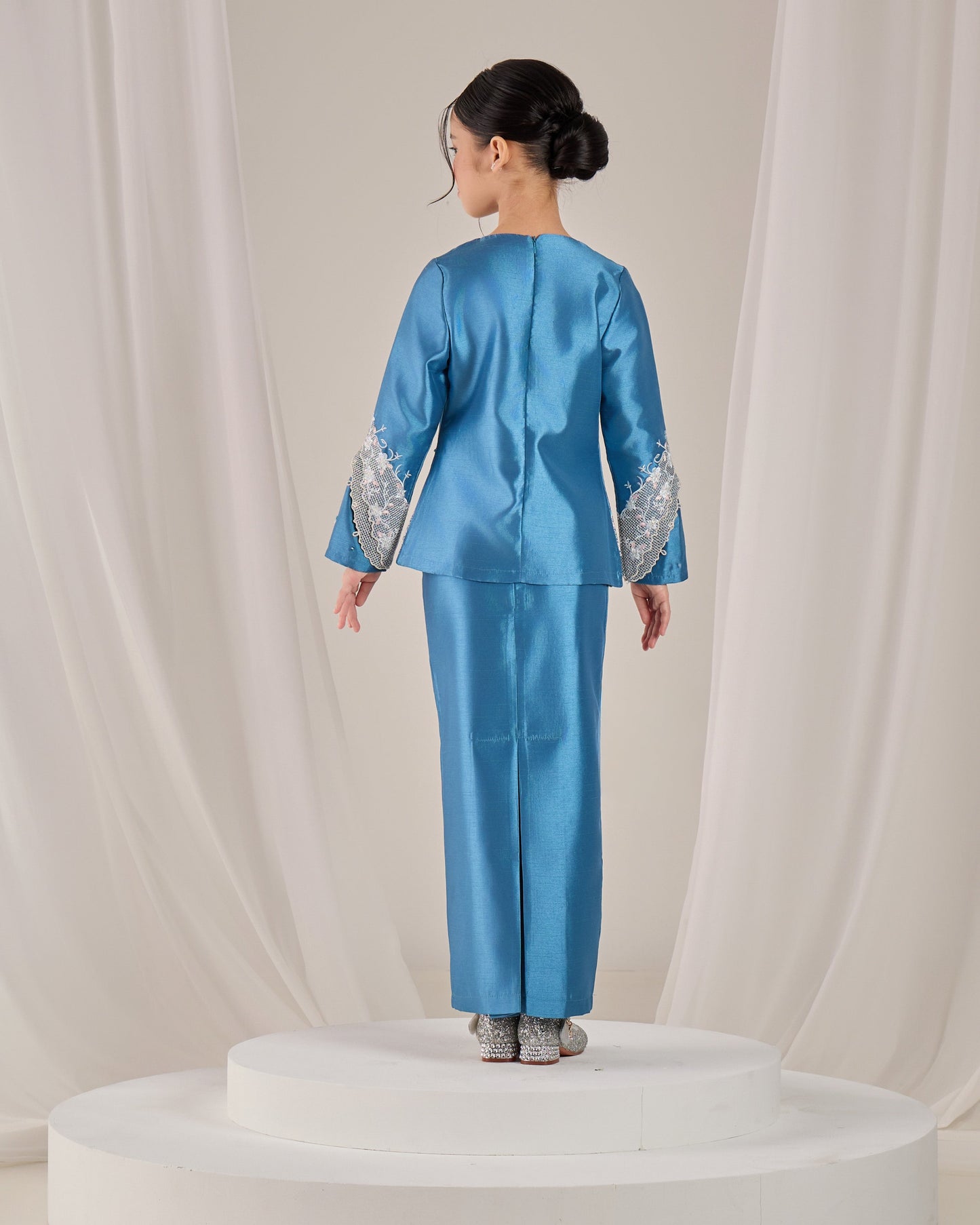 MINOR DEFECT KATHRYN MINI KURUNG KIDS (DIAMOND TEAL BLUE)