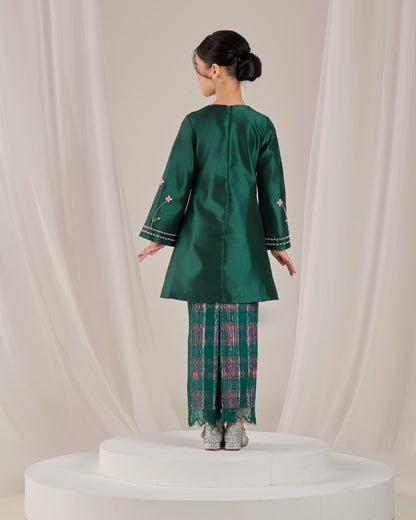 MINOR DEFECT NOURAH KURUNG KIDS (EMERALD GREEN)