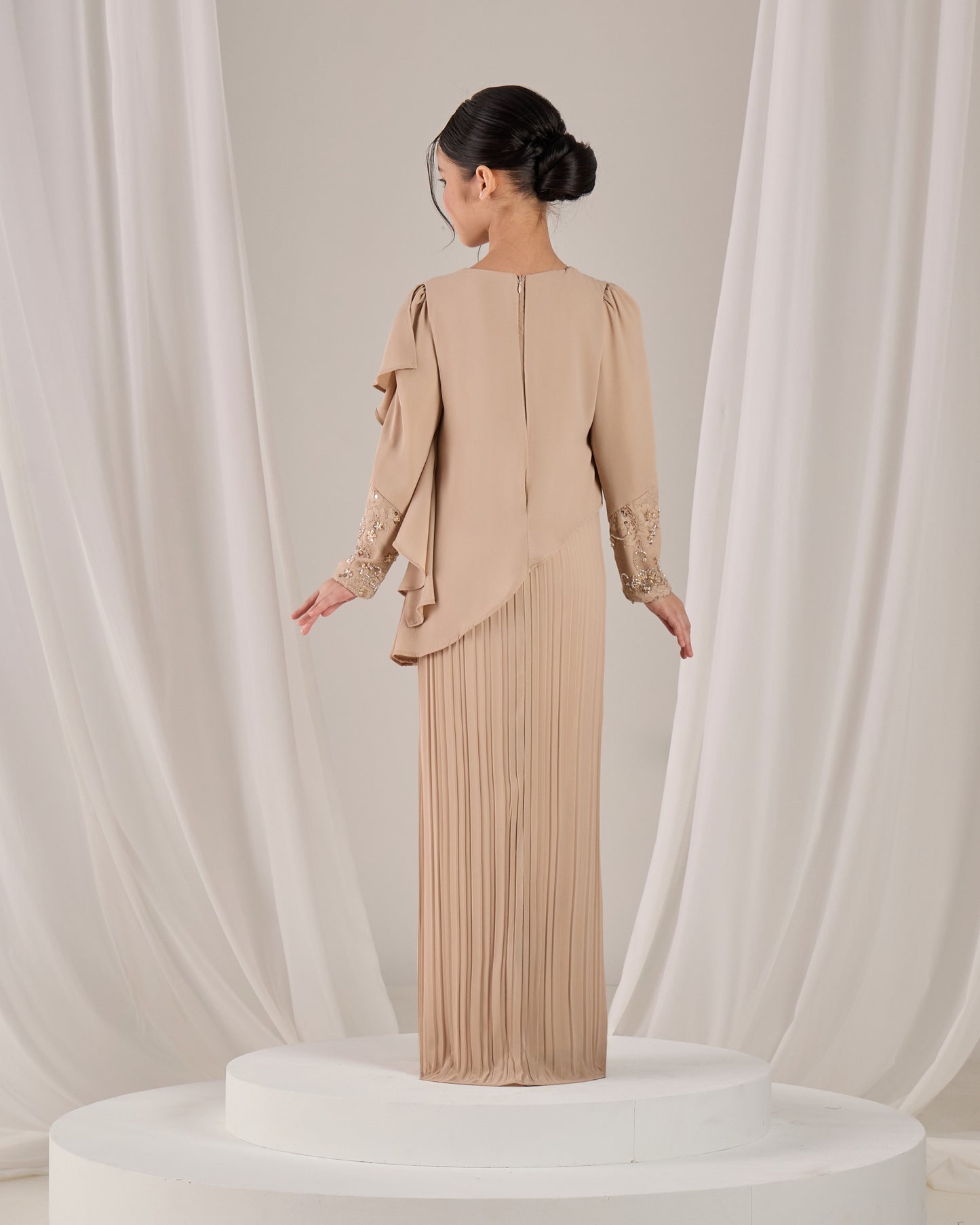 ADALINE DRESS KIDS (LATTE )