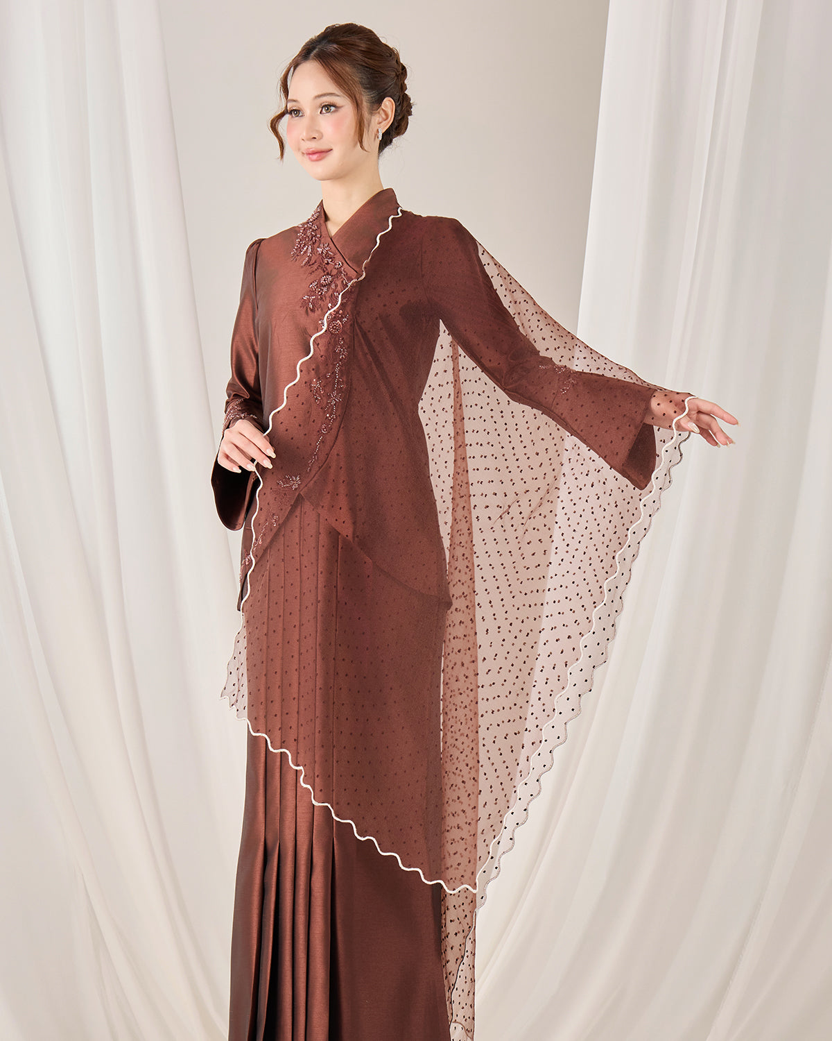 LYDIA SELENDANG (RICH BROWN)