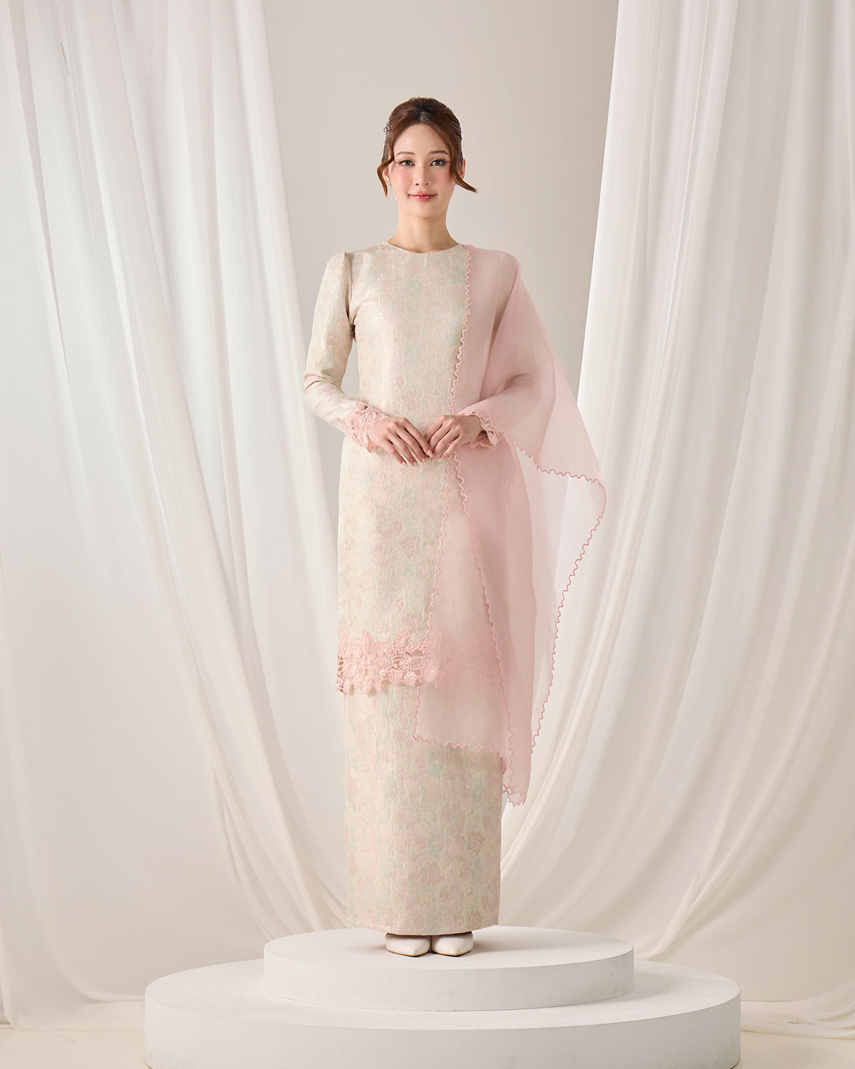 ROSERA KURUNG (STRAWBERRY MATCHA)