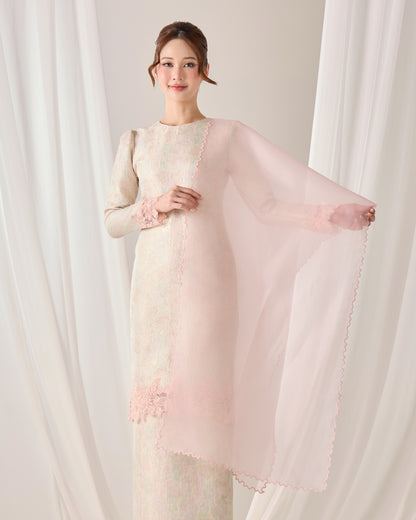 ROSERA KURUNG (STRAWBERRY MATCHA)