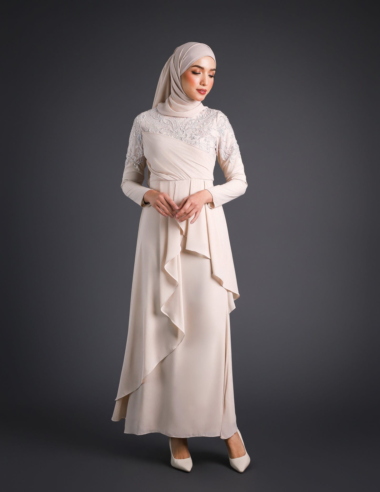 HAFEEYA DRESS (CHAMPAGNE)