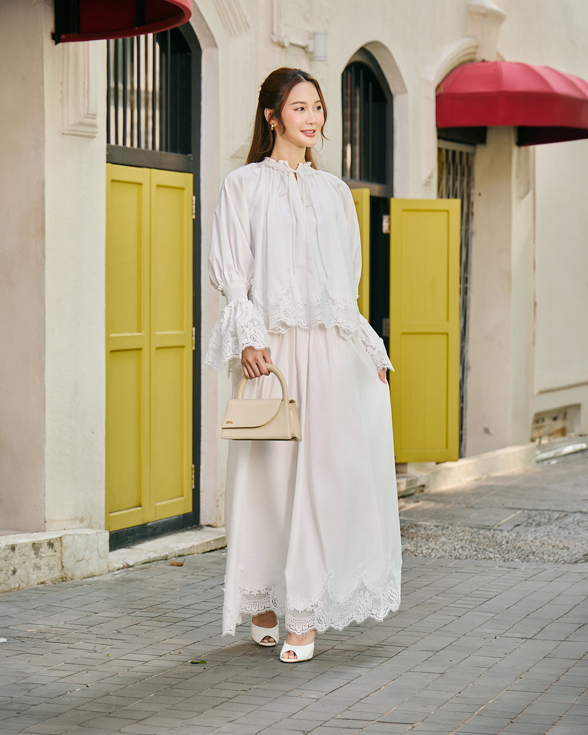 LA VIÉ (OFF WHITE)