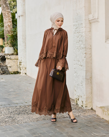 LA VIÉ (BROWN)