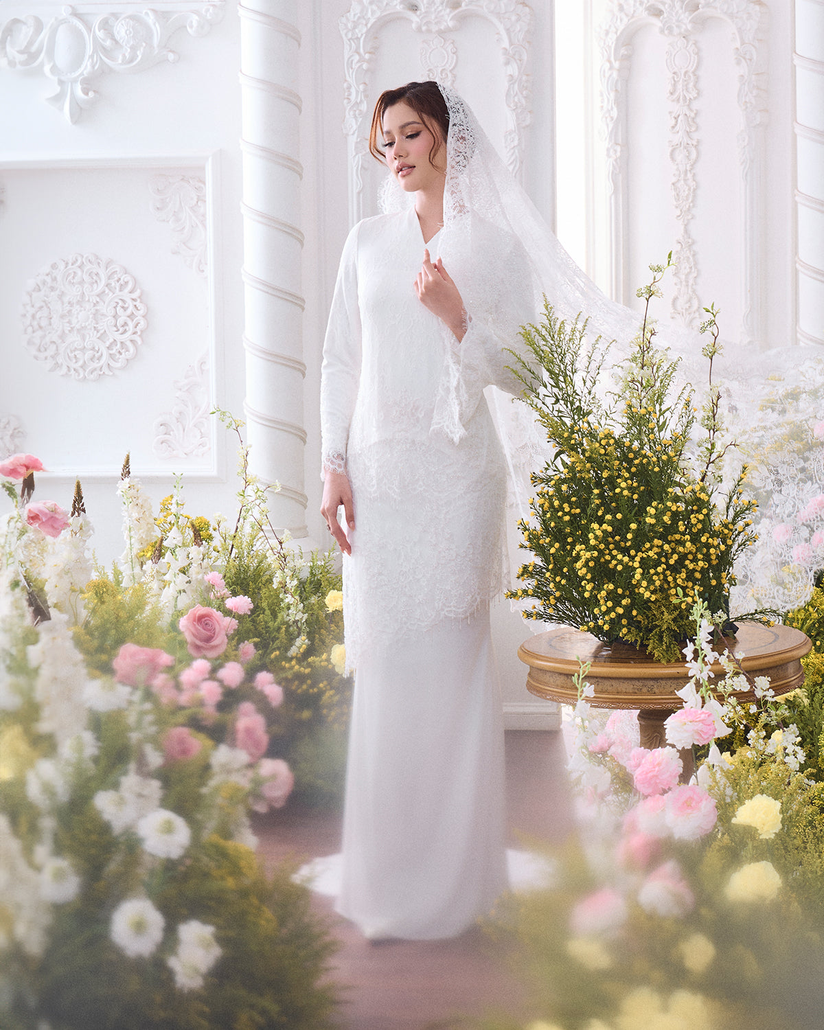 ELARIA KURUNG (OFF WHITE)
