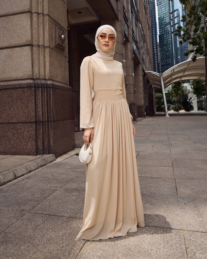 LYRA PLEATED DRESS (CHAMPAGNE)