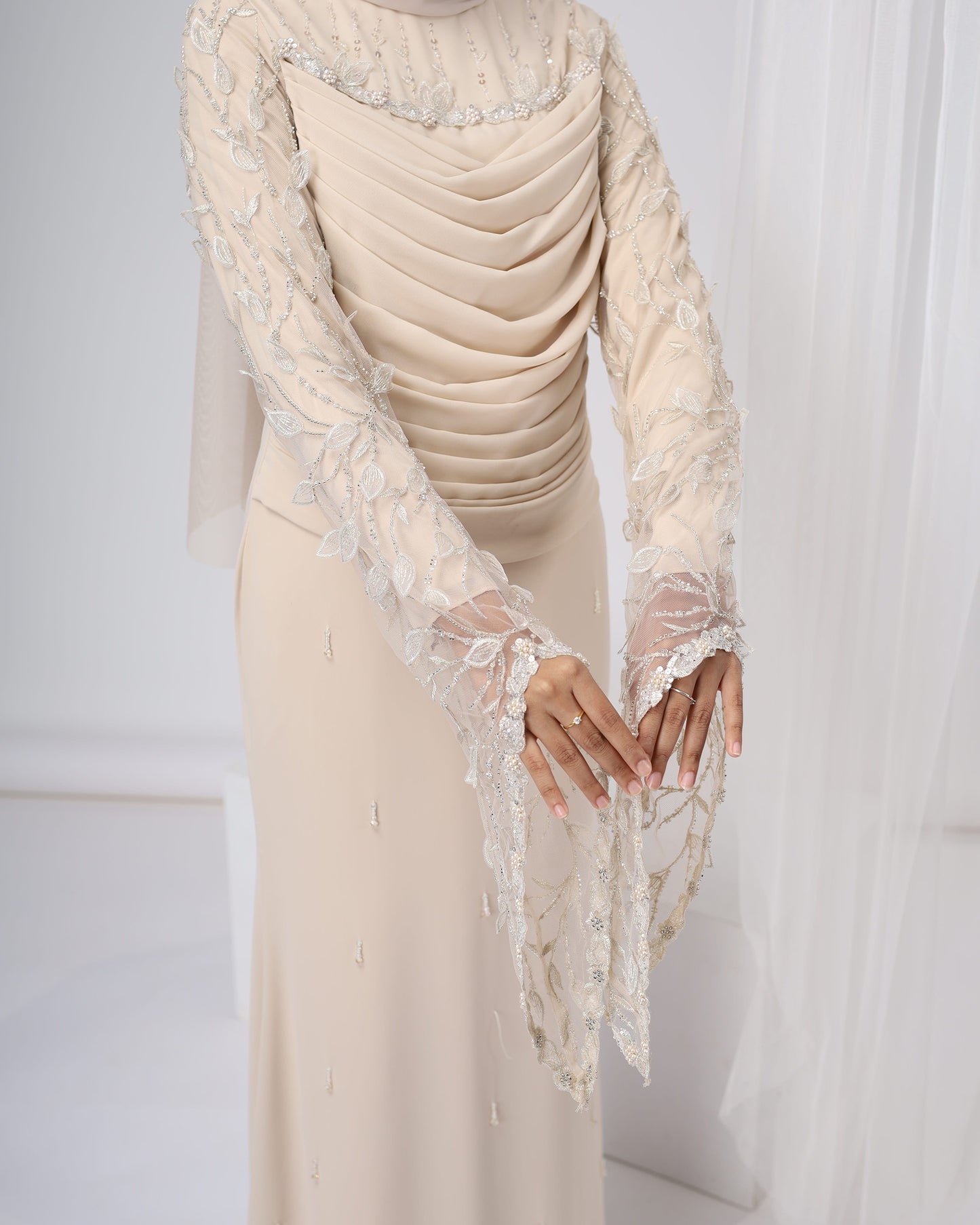 JULITTA BRIDE DRESS (CHAMPAGNE)