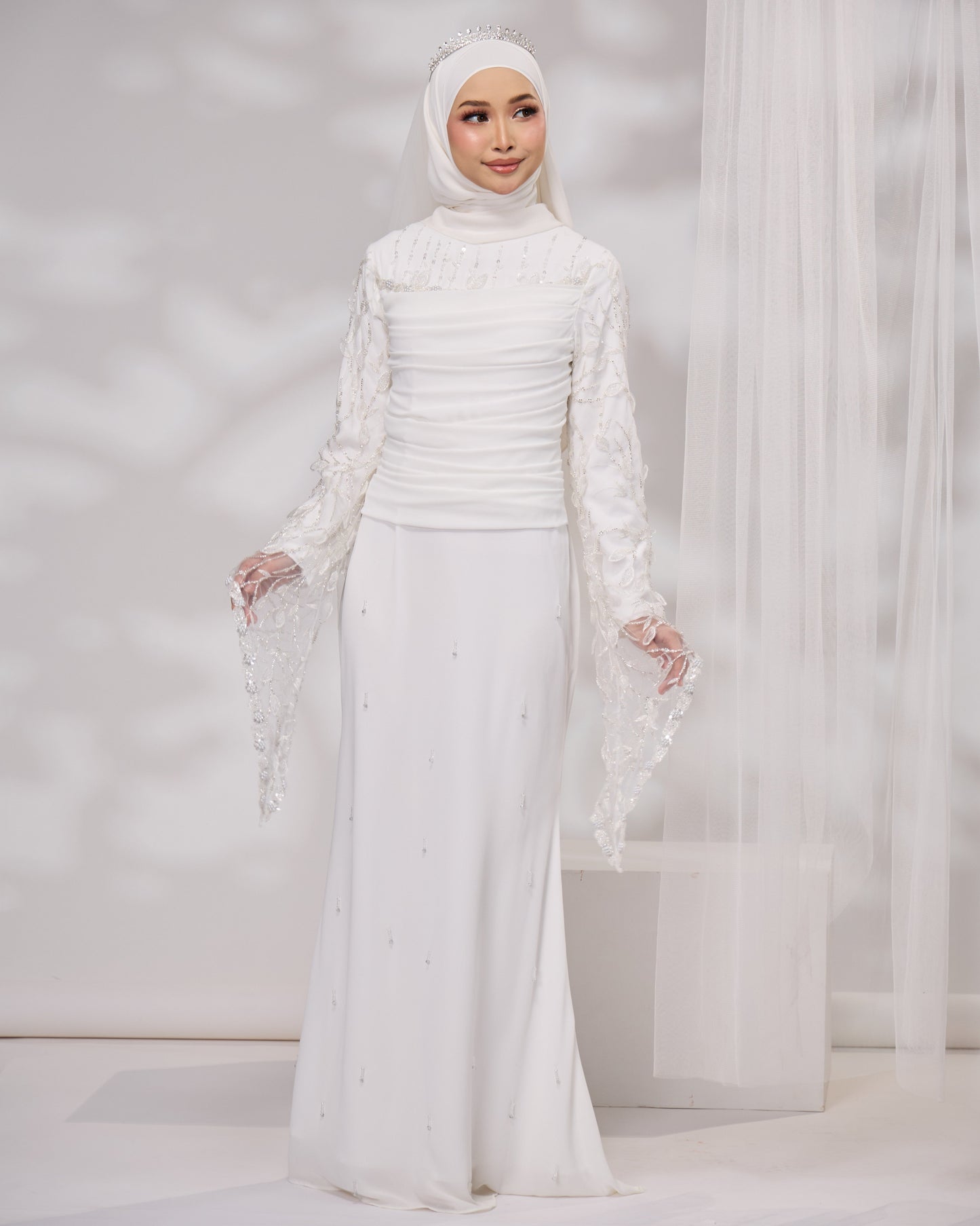 JULITTA BRIDE DRESS (OFF WHITE)