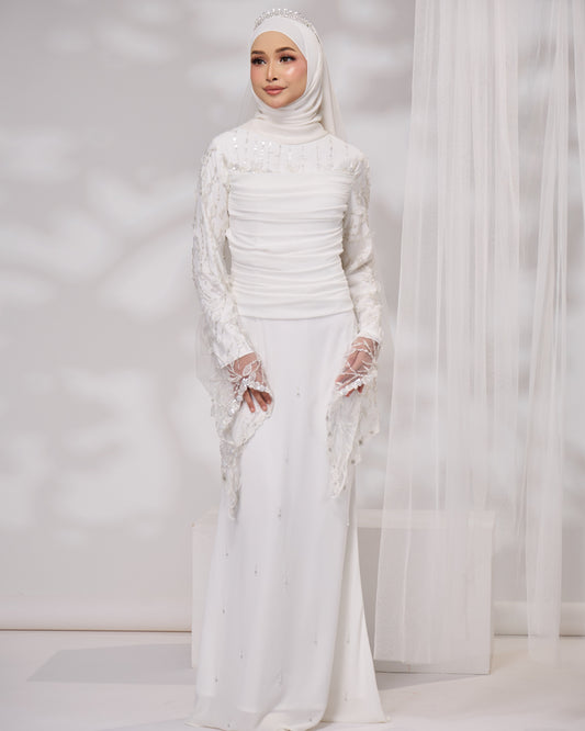 MINOR DEFECT JULITTA BRIDE DRESS (OFF WHITE)