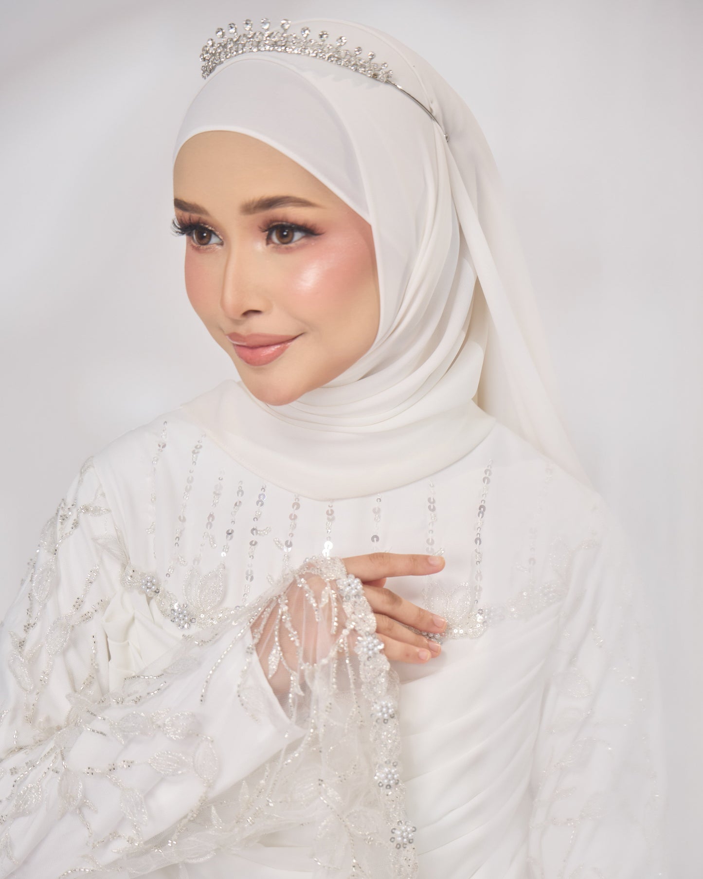 JULITTA BRIDE DRESS (OFF WHITE)