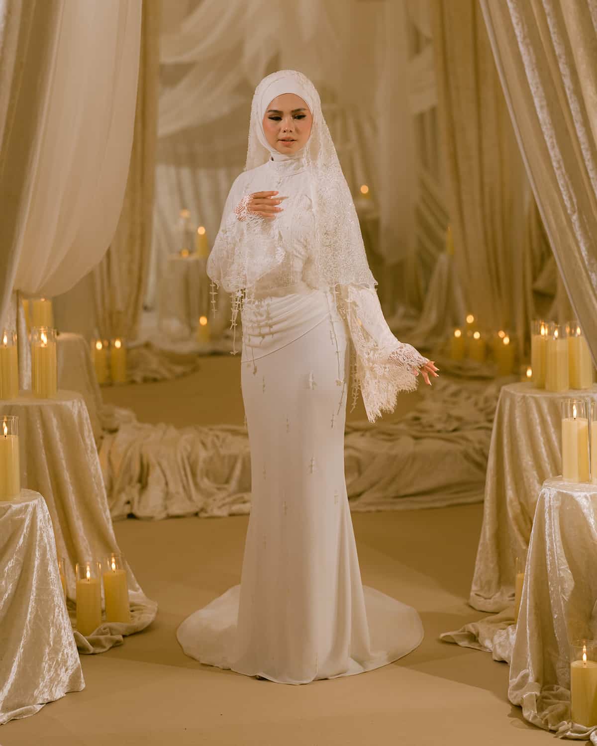ODELIA DRESS (OFF WHITE)
