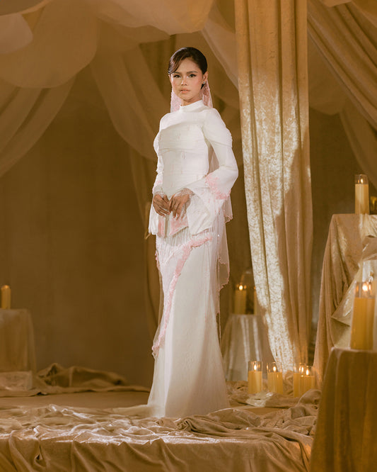 LOVERA DRESS (PEARL BLUSH)