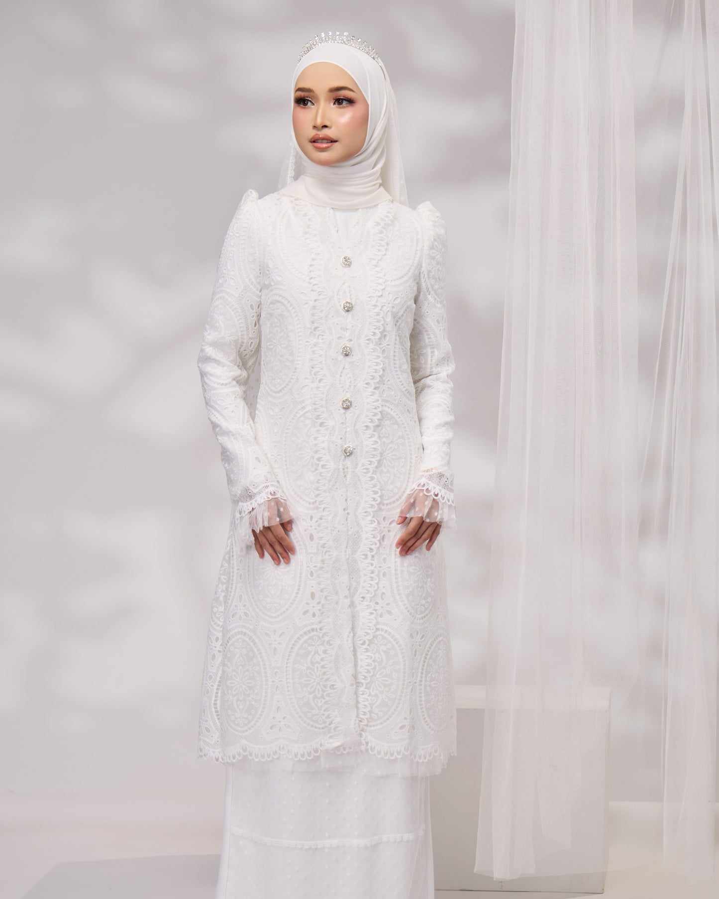 MEARA DRESS (OFF WHITE)