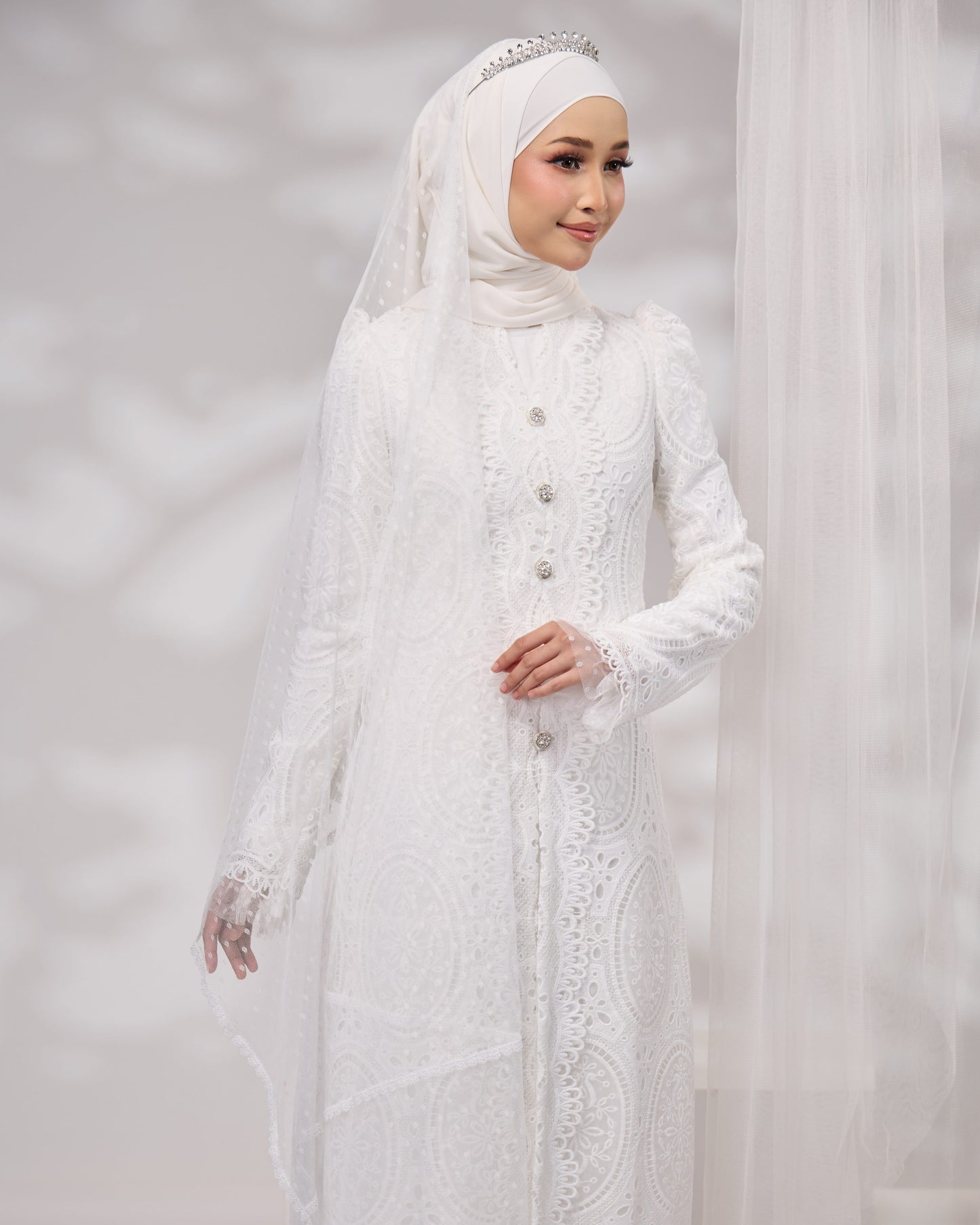 MEARA DRESS (OFF WHITE)