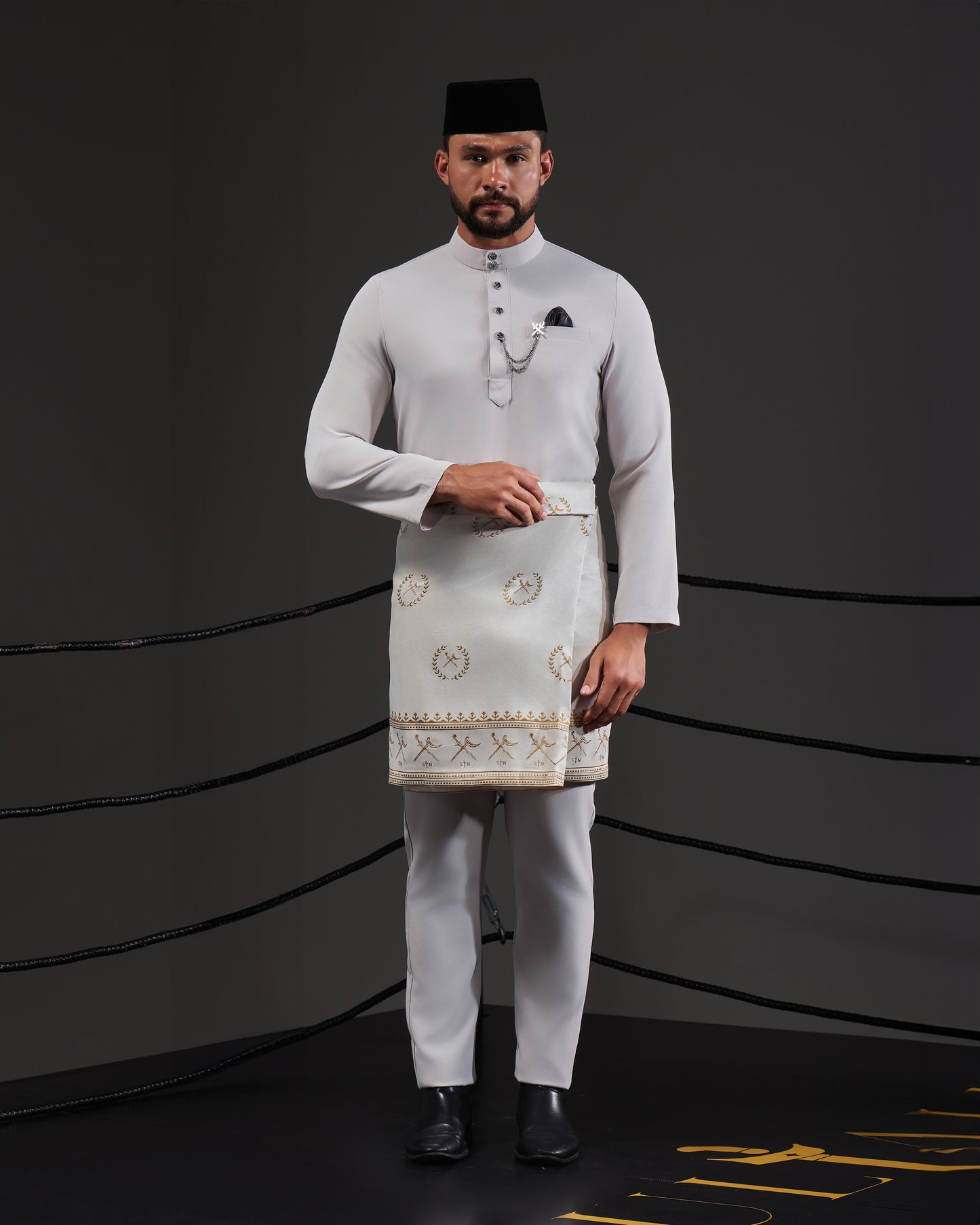 MINOR DEFECT SOULTAN BAJU MELAYU (GREY)