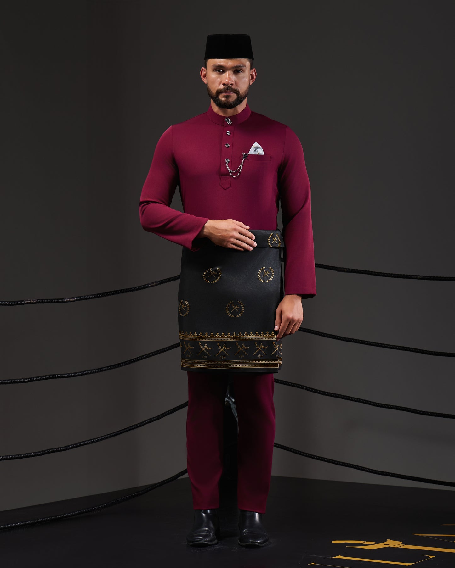 MINOR DEFECT SOULTAN BAJU MELAYU (BURGUNDY)