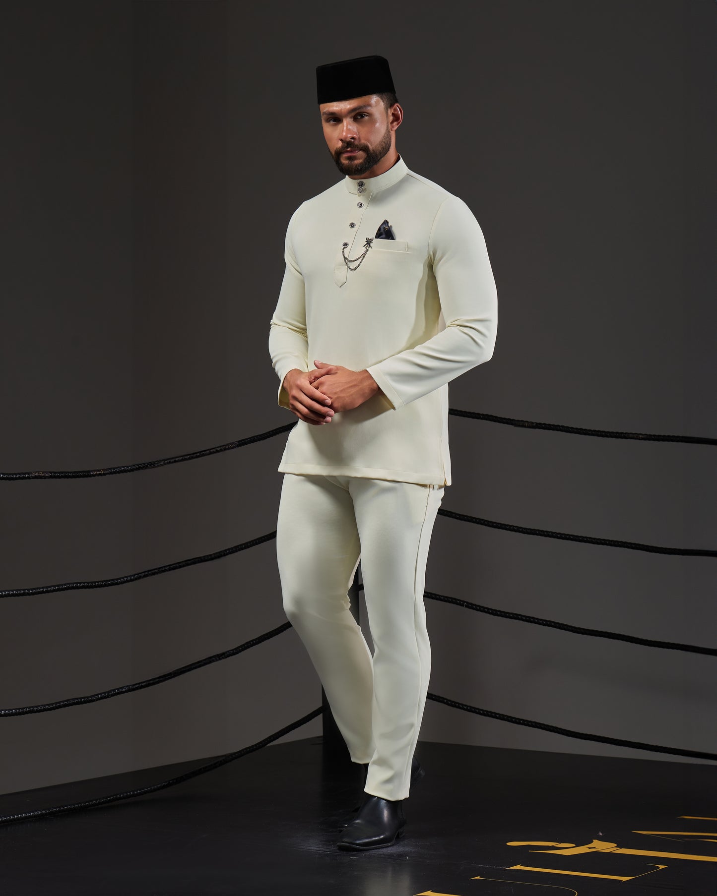 MINOR DEFECT SOULTAN BAJU MELAYU (LIGHT YELLOW)