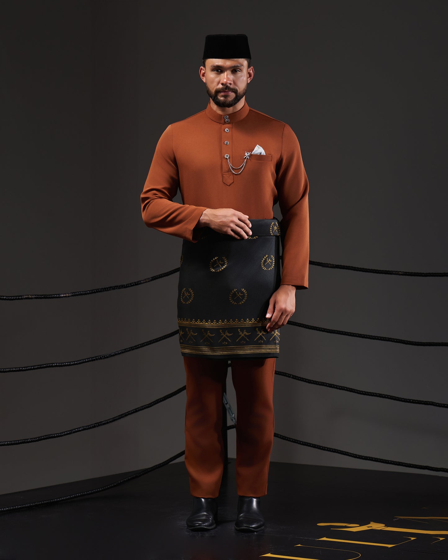 MINOR DEFECT SOULTAN BAJU MELAYU (BROWN)