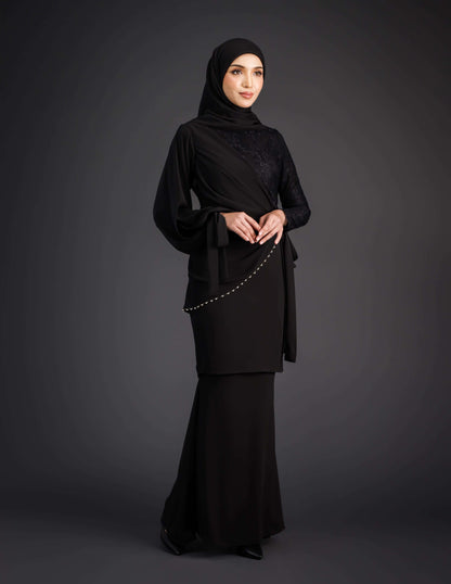 ADIANA KURUNG (BLACK)